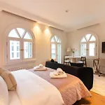 Stylish Modern In The Heart Of Karakoey * Стамбул