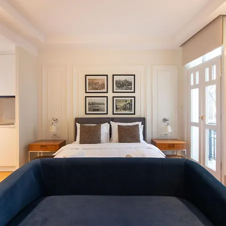 Апартаменты Stylish Modern In The Heart Of Karakoey Стамбул
