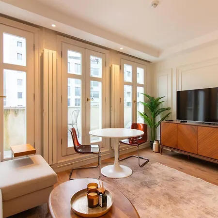 Stylish Modern In The Heart Of Karakoey